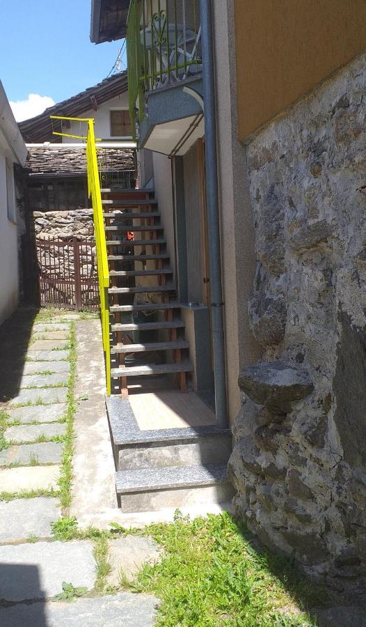 Il Bilocale Della Nonna Villa Locana Dış mekan fotoğraf